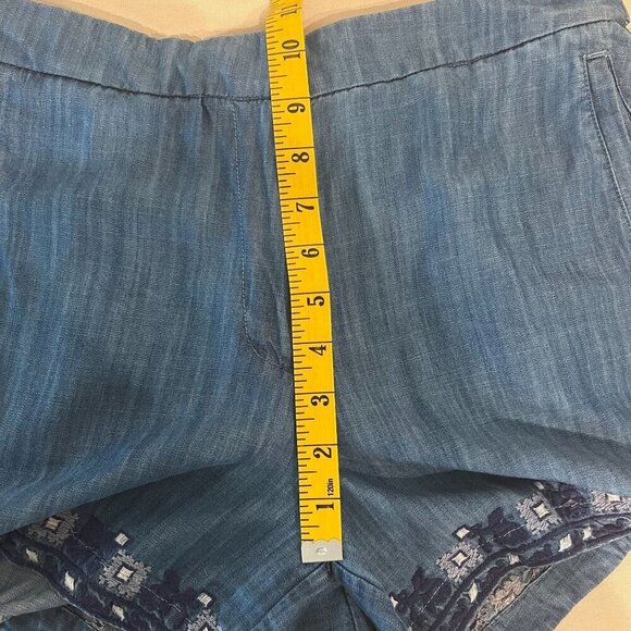 Kaari Blue Embroidered‎ Denim/Chambray Shorts Women's Size 6 - Picture 4 of 16